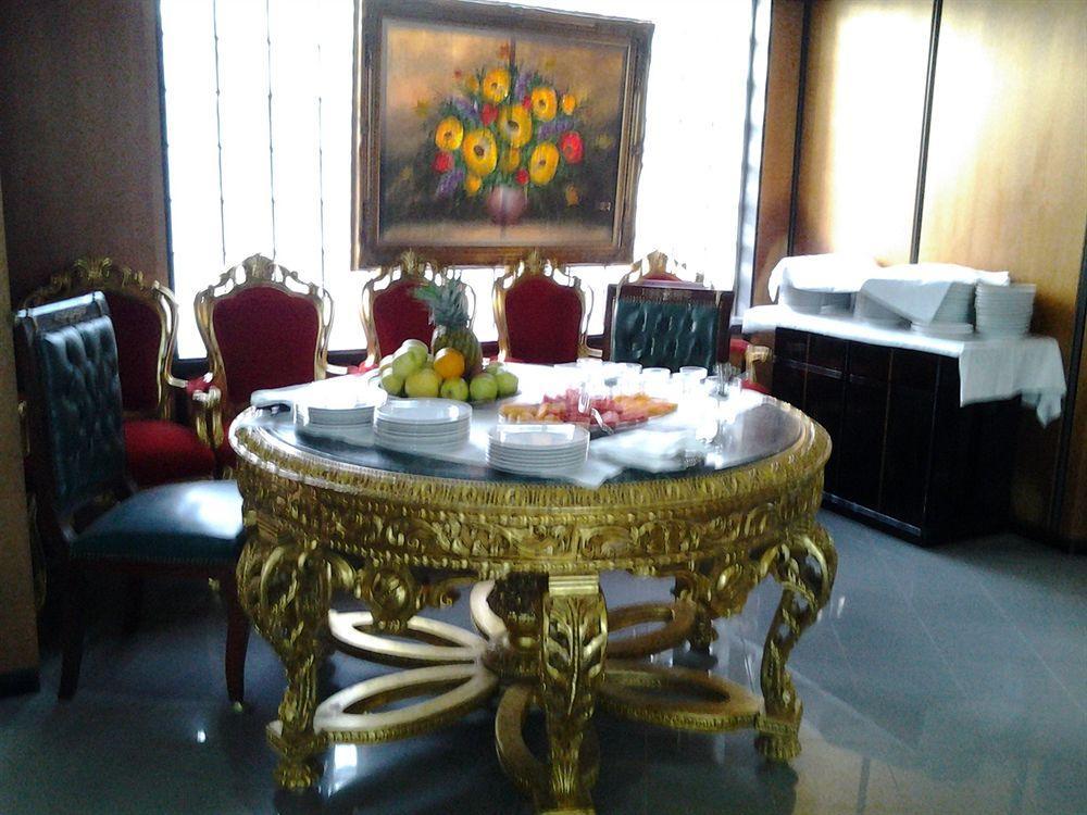 Marocca Hotel Нетуно Екстериор снимка