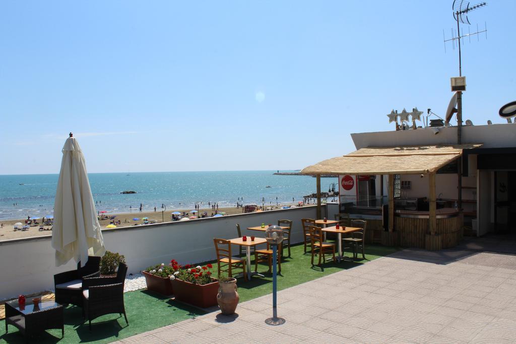 Marocca Hotel Нетуно Екстериор снимка