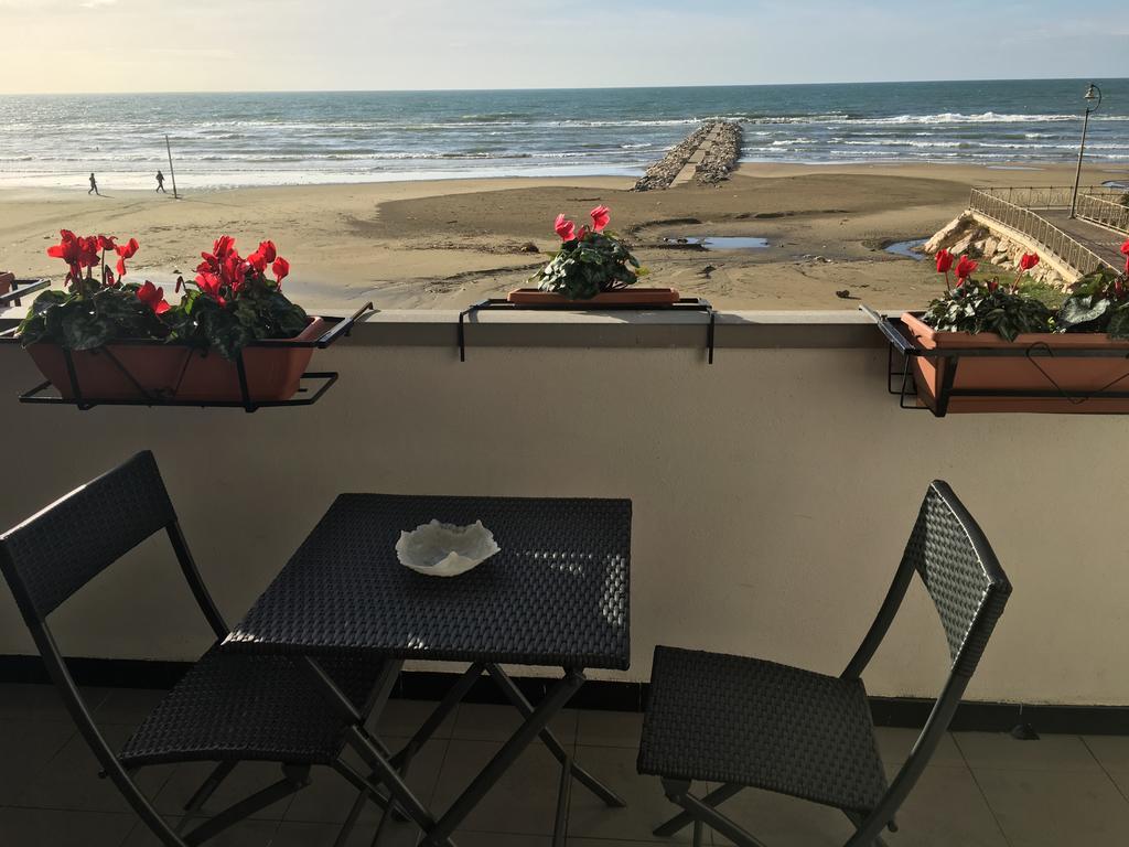 Marocca Hotel Нетуно Екстериор снимка