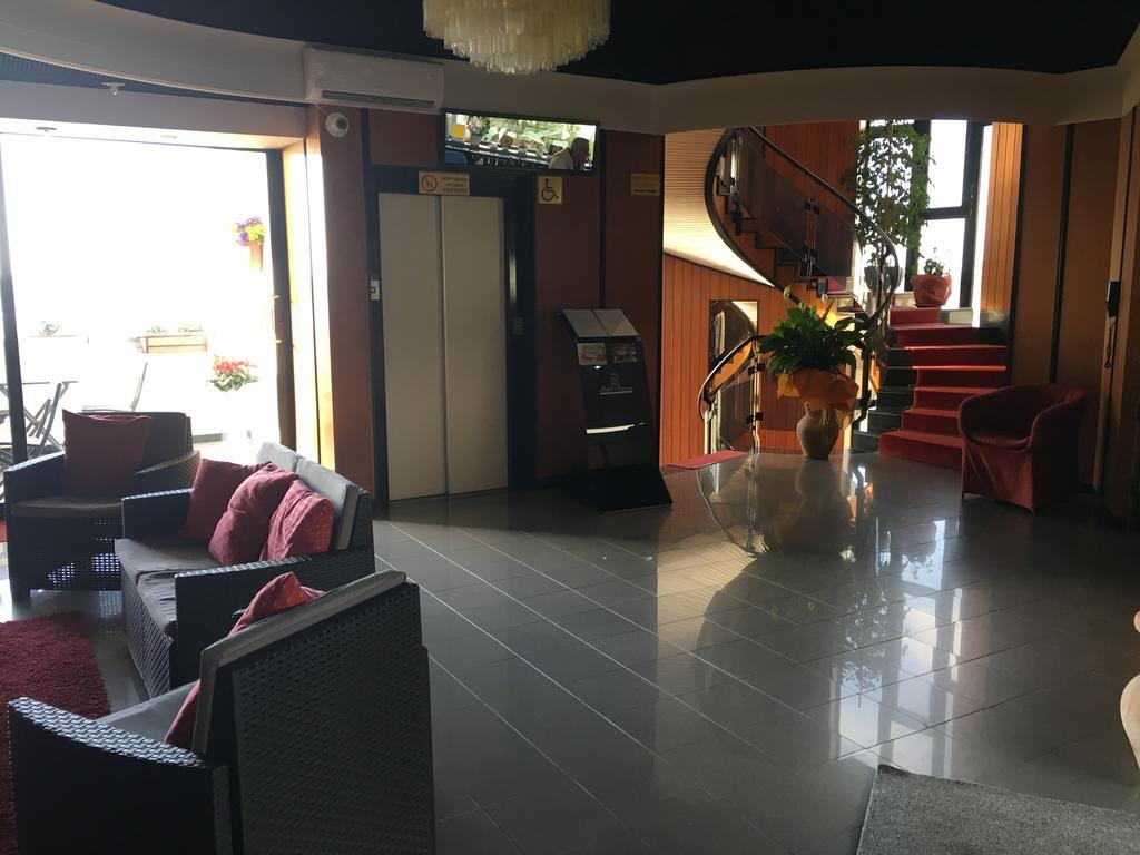 Marocca Hotel Нетуно Екстериор снимка