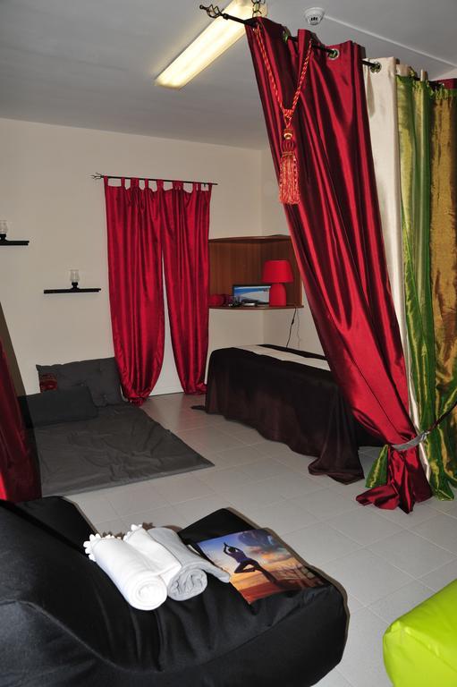 Marocca Hotel Нетуно Екстериор снимка