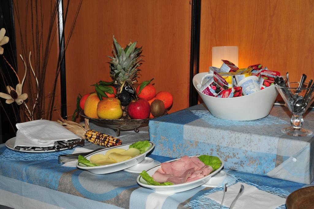Marocca Hotel Нетуно Екстериор снимка