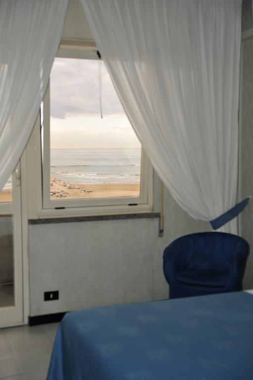 Marocca Hotel Нетуно Екстериор снимка